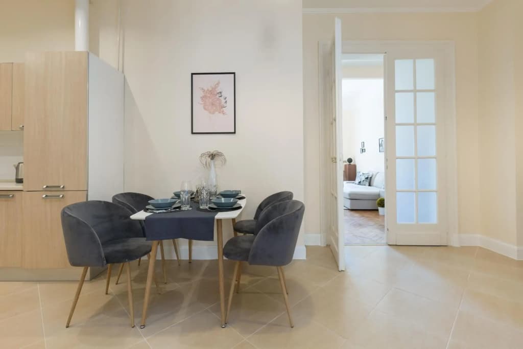 City Center Dream Home 2BR/2Bath - photo 2