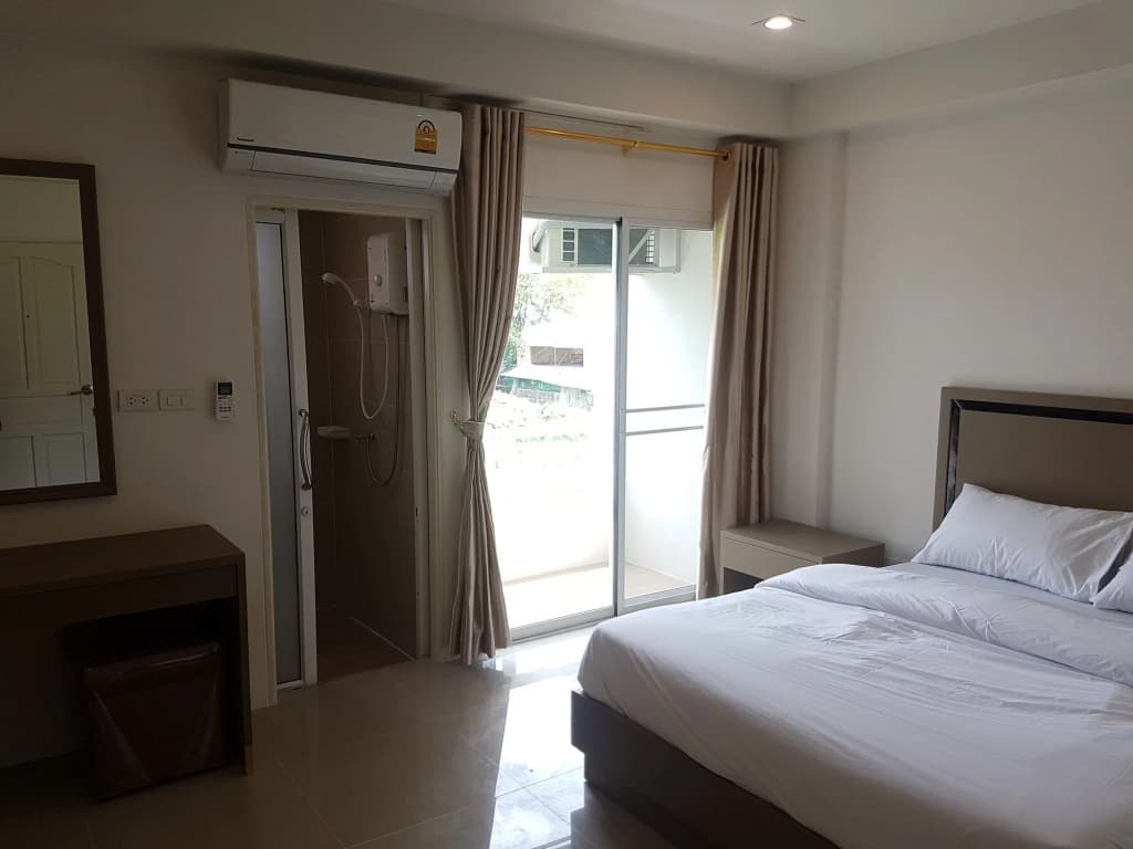 S.E.T Thanmongkol Residence - photo 5
