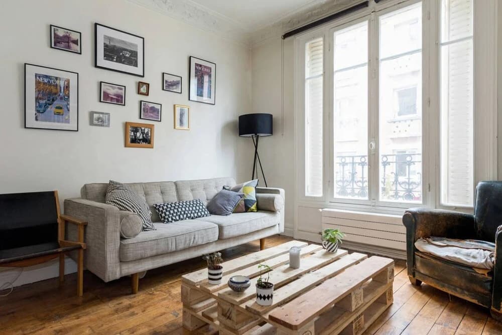 Beautiful And Bright 1 Bedroom Parisian Apartment - photo 1