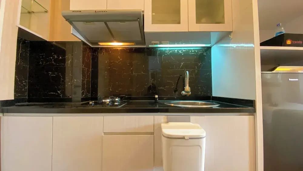 Convenient Studio Apartment At Pakubuwono Terrace - photo 8