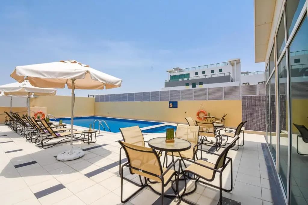 Premier Inn Dubai Silicon Oasis Hotel - photo 17