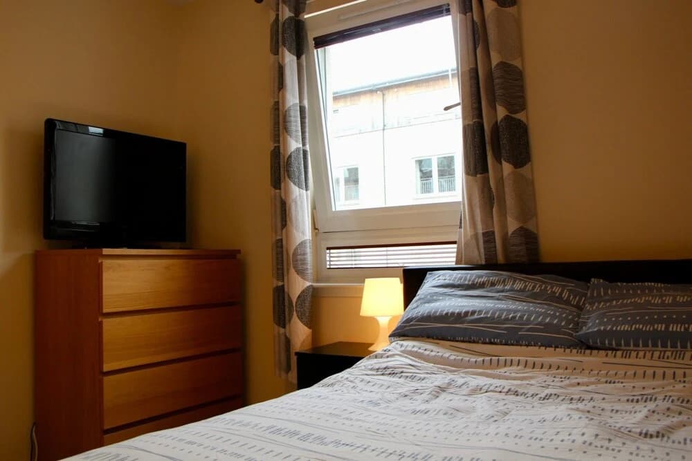 Modern Flat With a Lift and Balcony - photo 2
