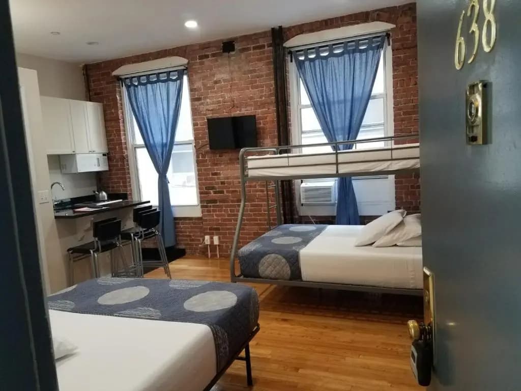 Studios Midtown Manhattan - photo 4