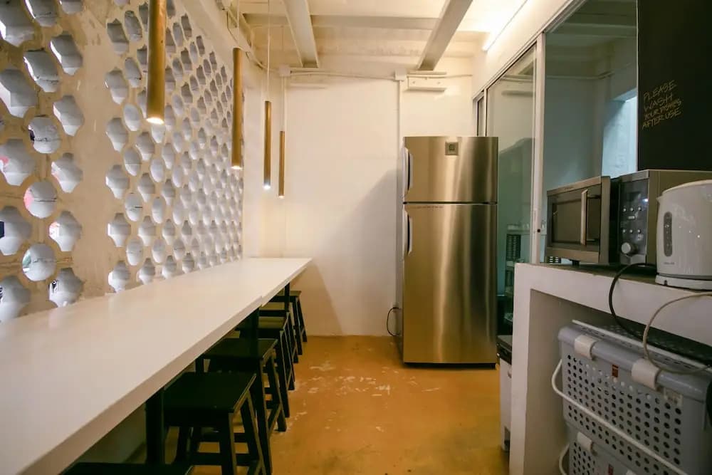 Oyo Chatel Hostel Bangkok - photo 22