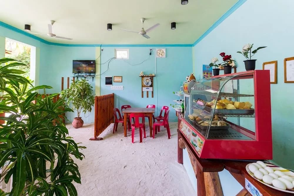 Feridhoo Inn - photo 22
