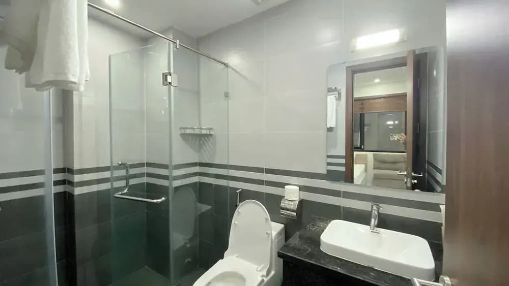 Era Apartment Xuan Thuy - photo 5