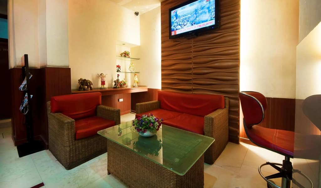 Hotel Tourist Lodge - photo 2