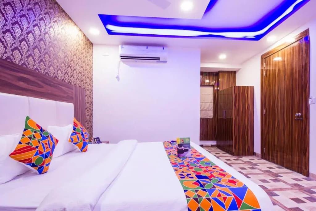 FabHotel Olivia Suite - photo 7