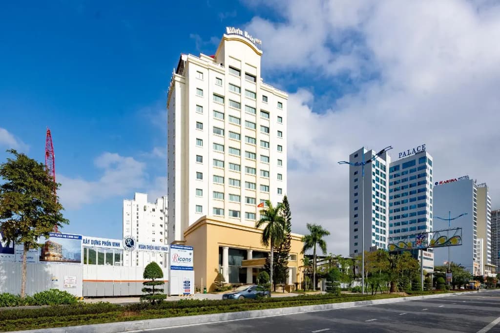 Mithrin Hotel Halong - photo 7