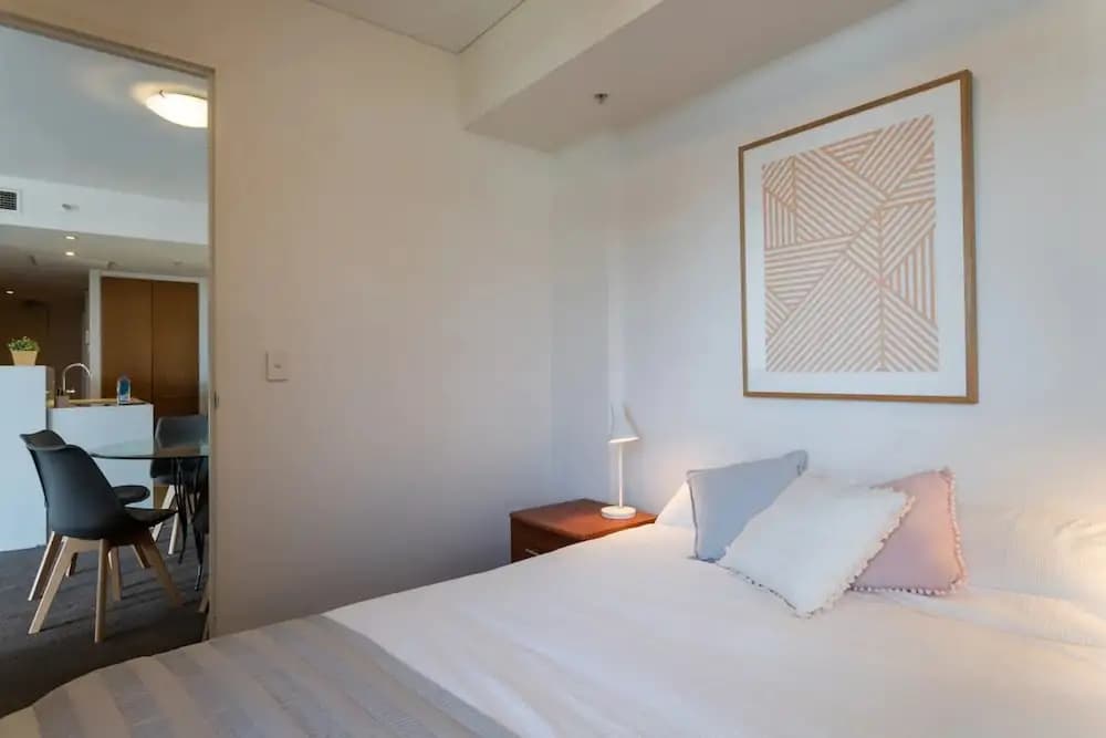 Modern Harbourside Apartment With A View - photo 5