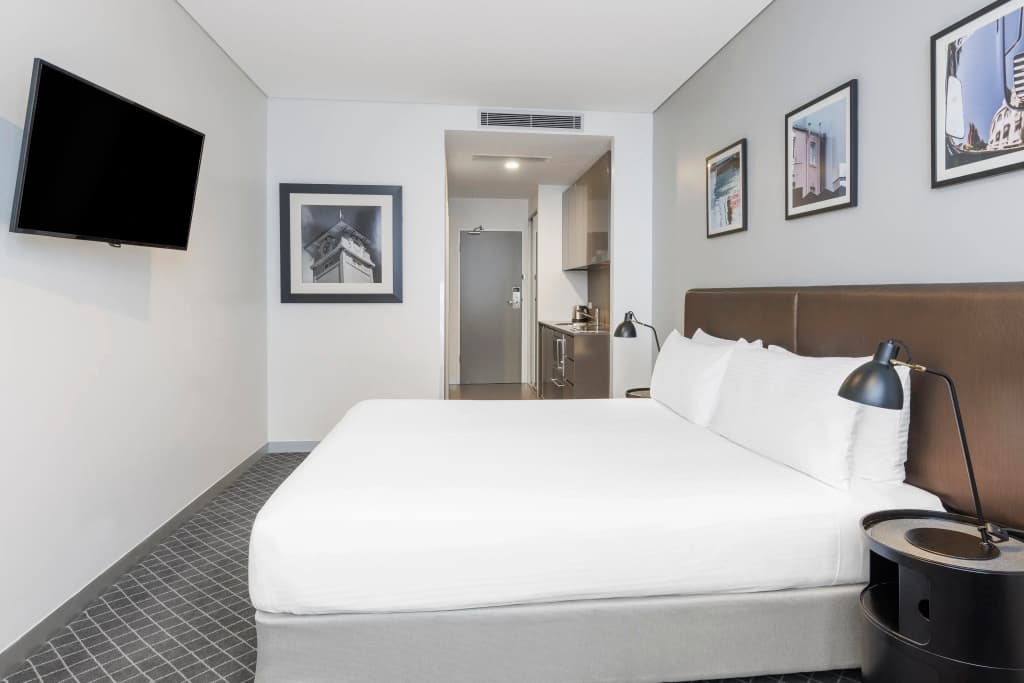 Holiday Inn & Suites Sydney Bondi Junction by IHG - photo 35