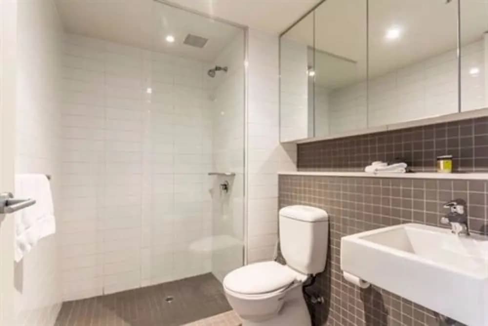 Melbourne Holiday Apartments at McCrae Docklands - photo 9