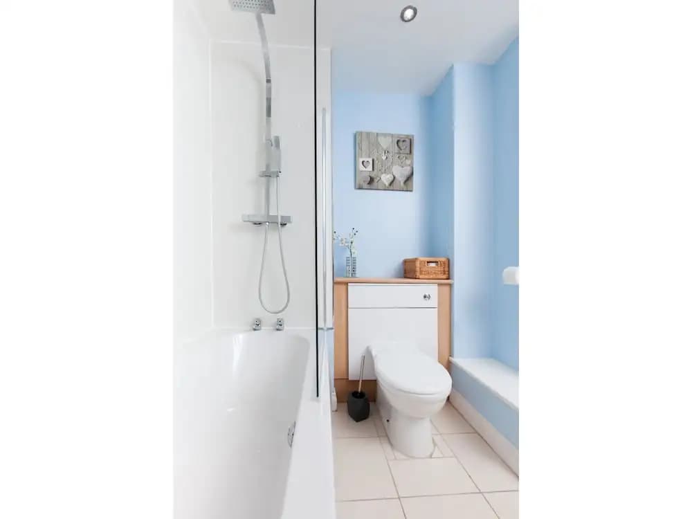 Homely, Hi-tech Modern Flat With Parking and gym - photo 8