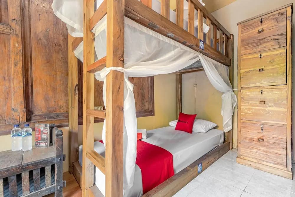 RedDoorz Hostel @ Raya Canggu 2 - photo 3