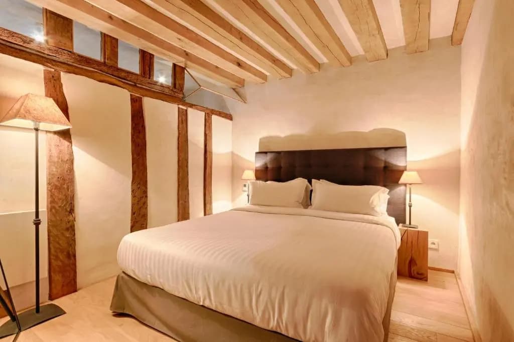 Luxurious & Design Flat 2BR/8P- Boulevard Saint Germain - photo 5
