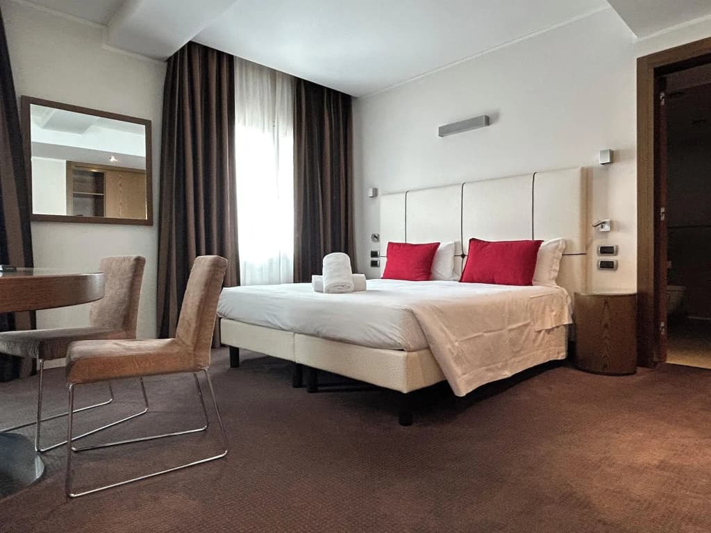 Hotel Plaza Venice - photo 33