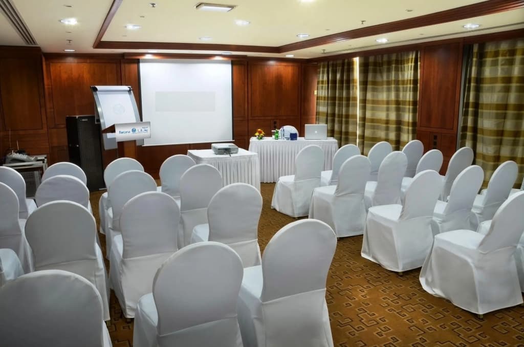 Swiss Belhotel Sharjah - photo 12