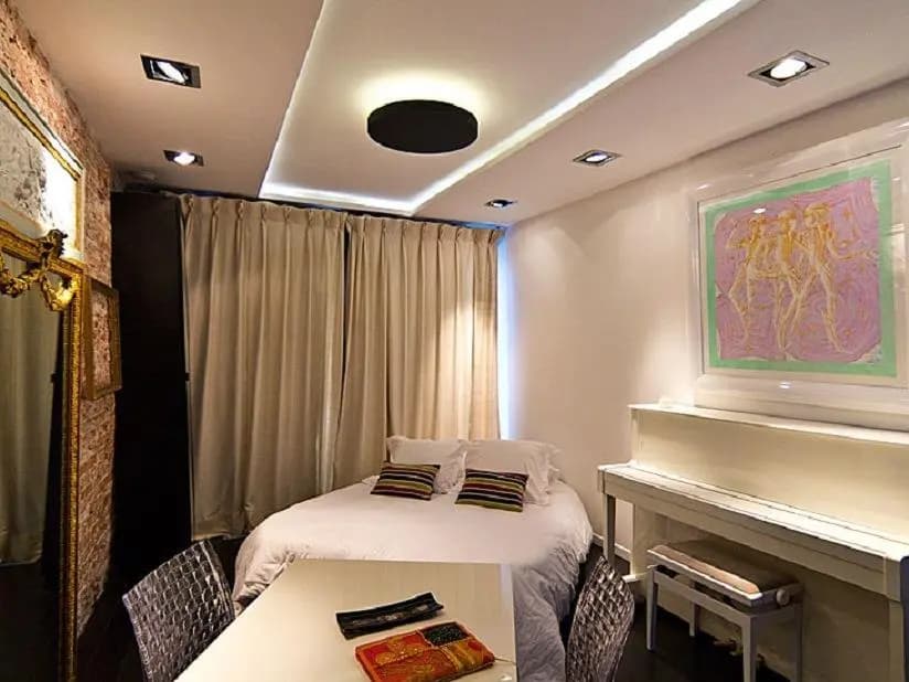 Studio Paris Apartment - Jobs - photo 1