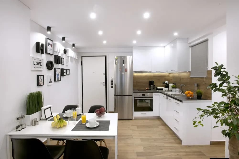 Α Koukaki, Modern Newly Refurbished Apartment - photo 13