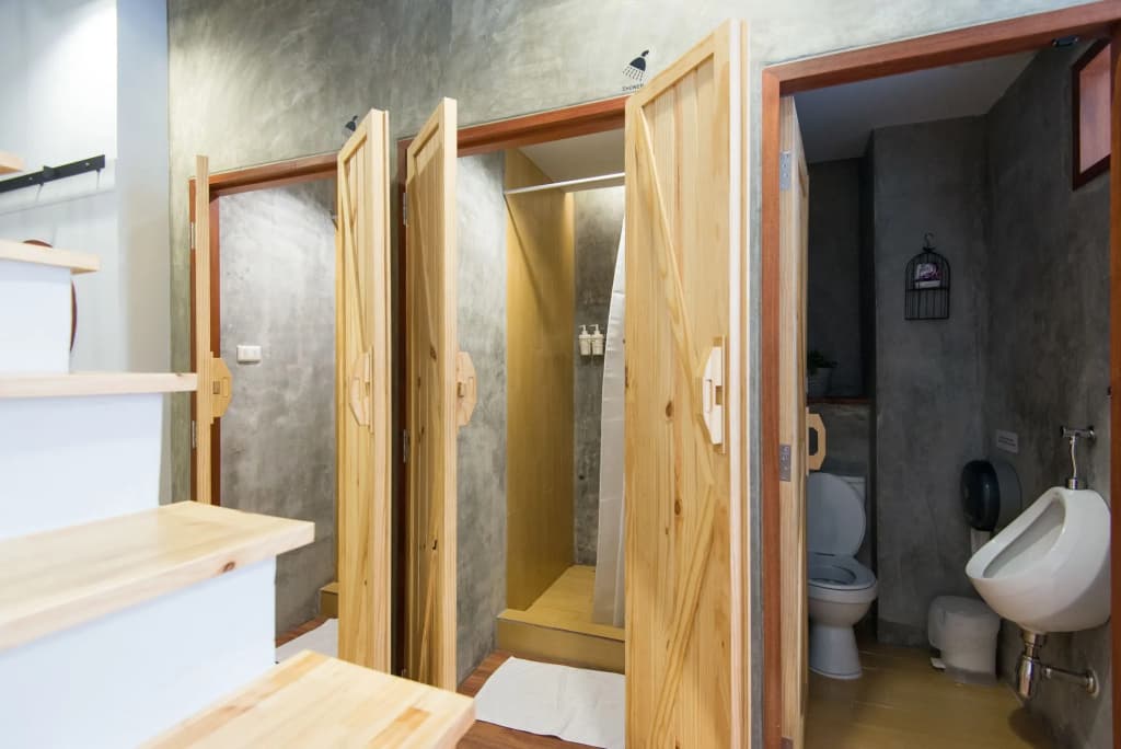 Barn and Bed Hostel - photo 10