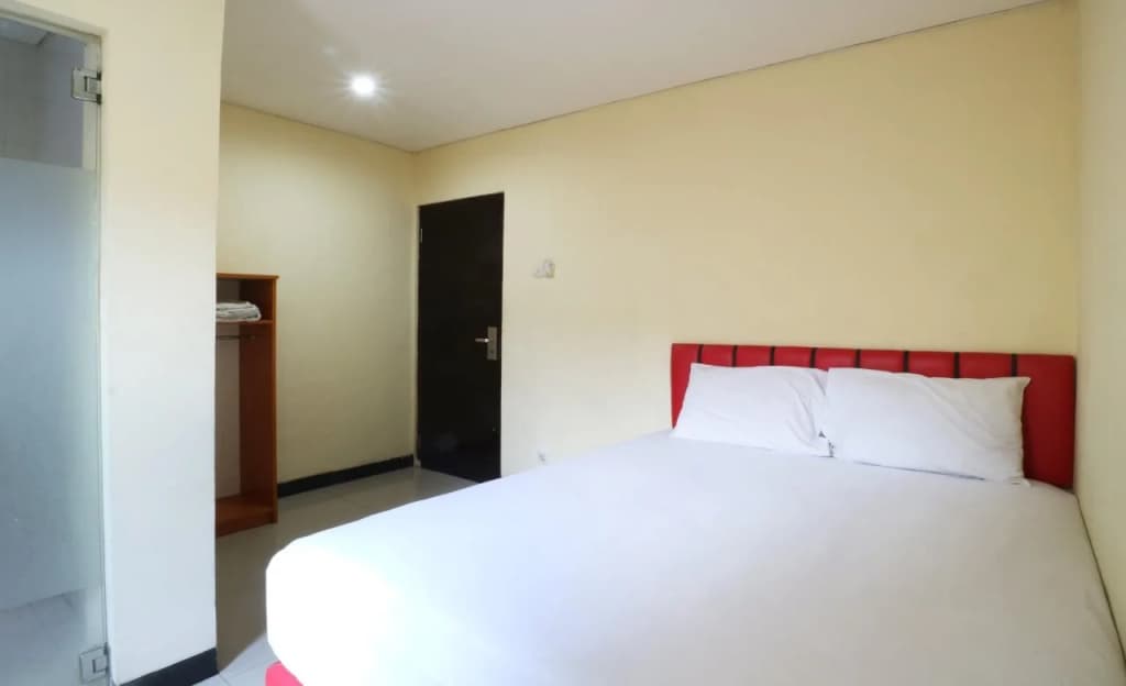 RedDoorz Plus @ Jalan Pemuda - photo 4