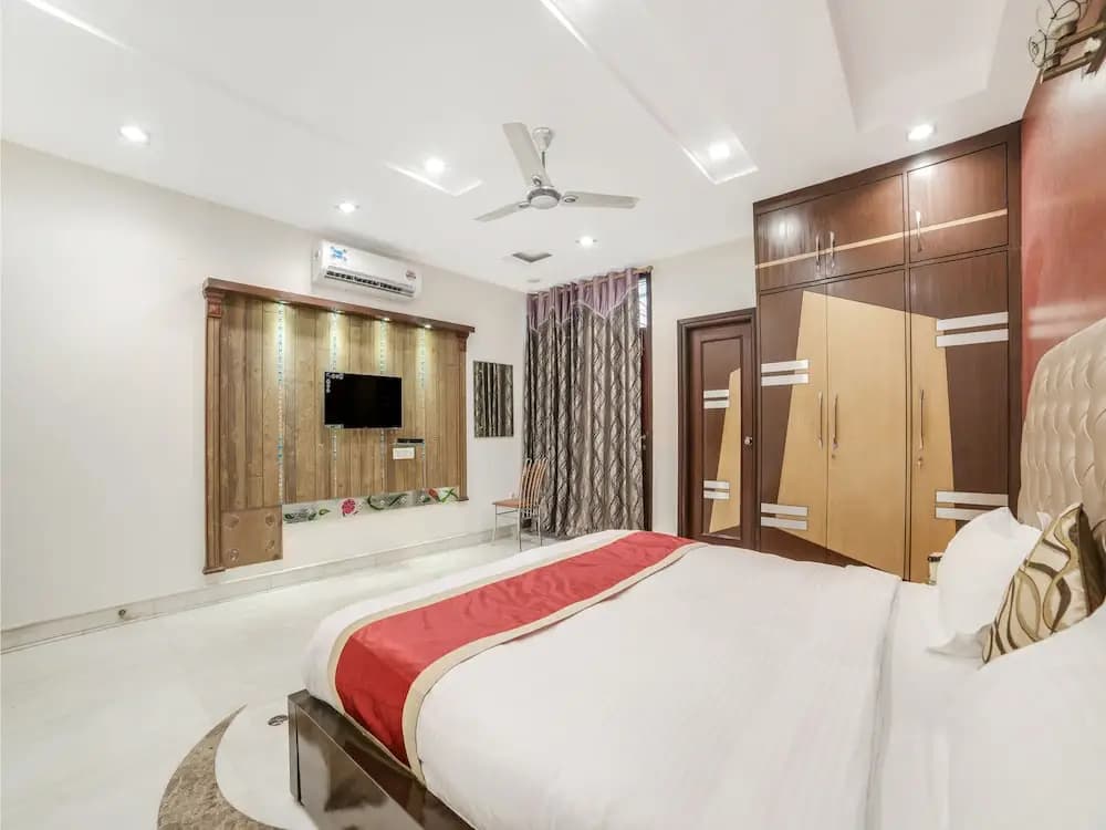 OYO 14231 Santosh Residency - photo 6