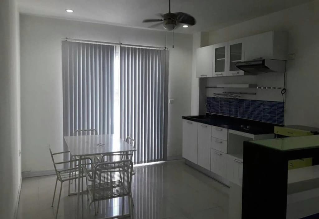 The Y House - photo 18