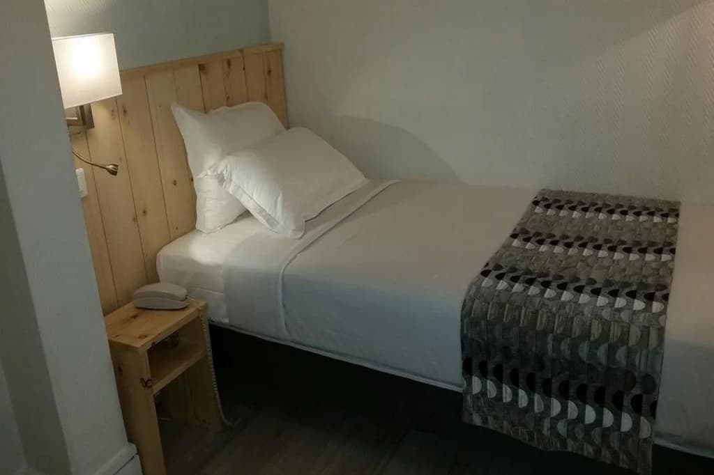 Hotel Le Compostelle - photo 2
