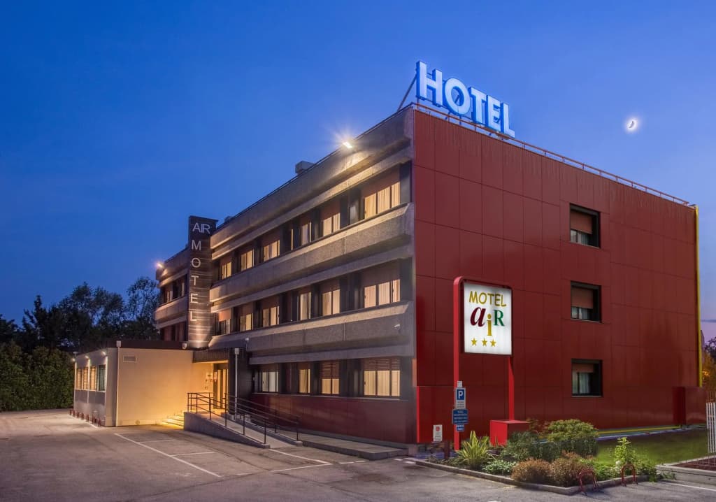 Hotel Airmotel - main photo