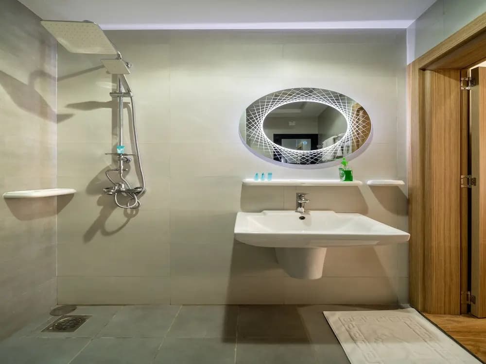 OYO Townhouse 156 Rose Hotel Apartments. - photo 8