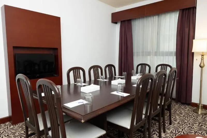 Mra Grand Hotel - photo 3