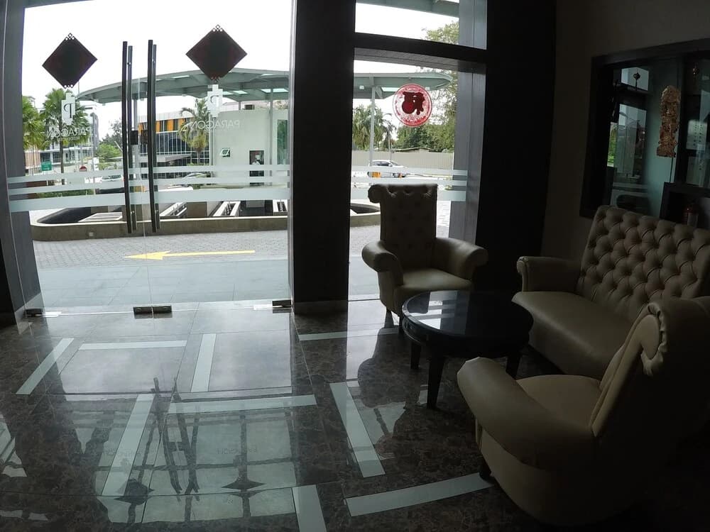 3R2B Seaview Condo - photo 5
