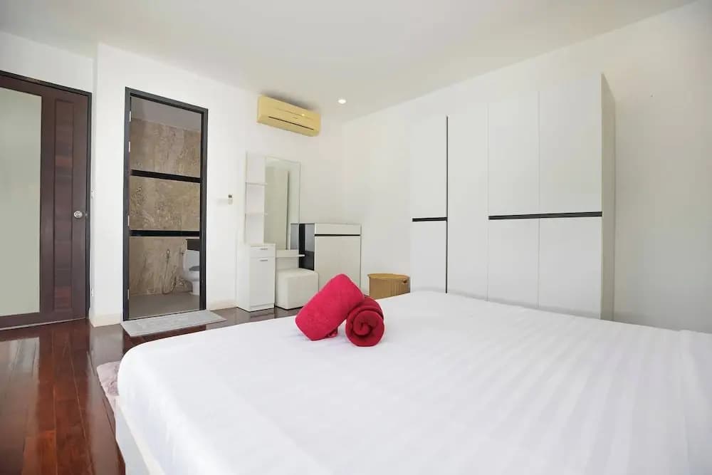 Designer 3BR Villa Silver Pool in Kamala - photo 2