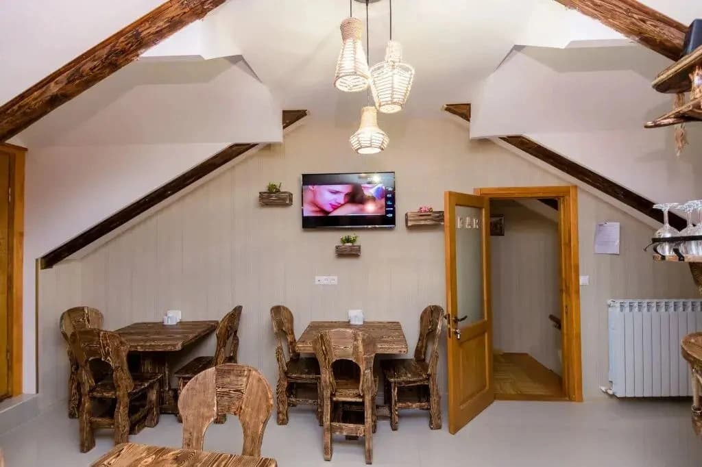 Holiday House - photo 2