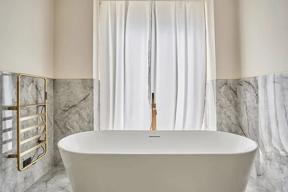 Incredible Le Marais Apartment With Terrace - photo 9