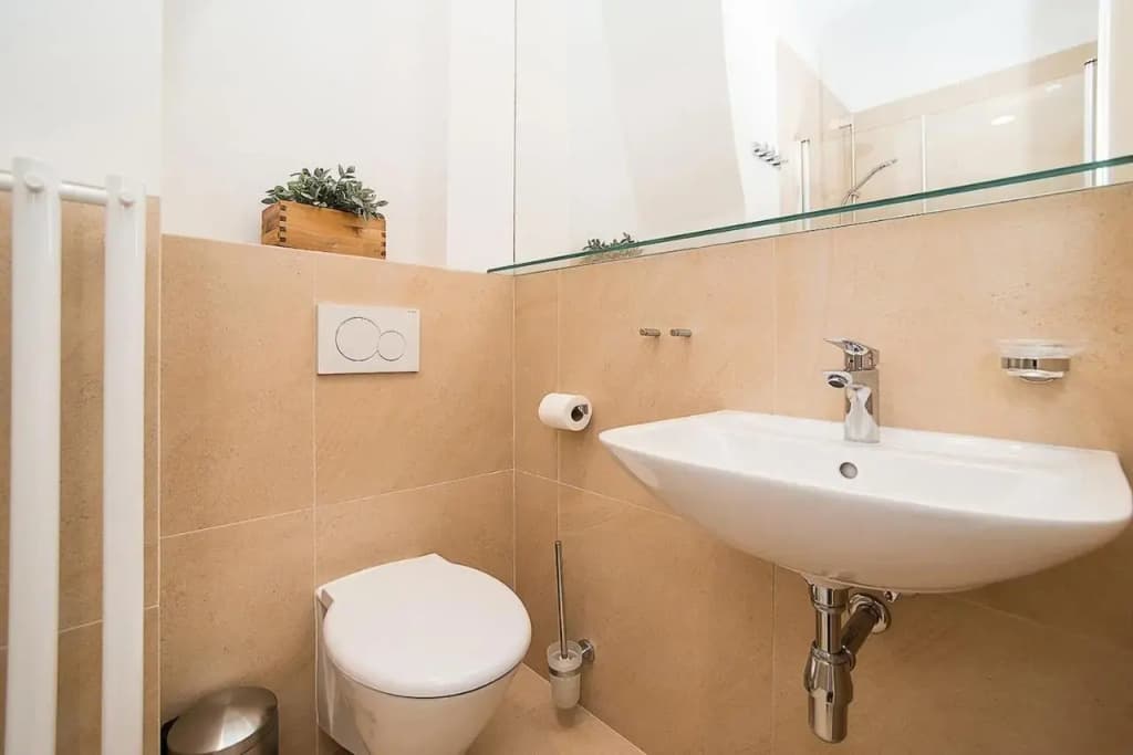 Unique Apt 250m from the Charles Bridge - photo 2