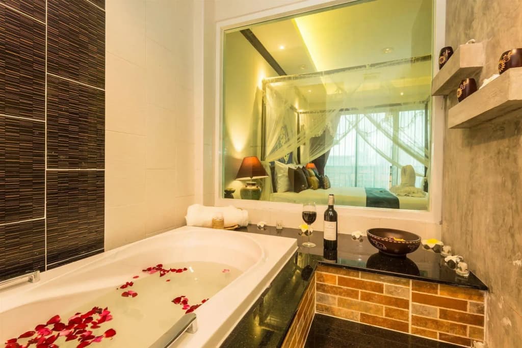 Tanawan Phuket Hotel - photo 15