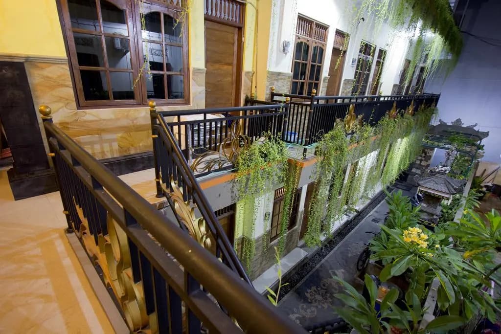 Asta House - photo 3