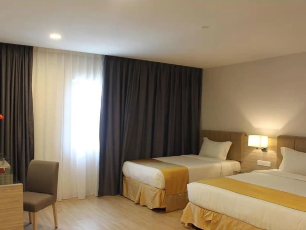 NU Hotel - photo 3