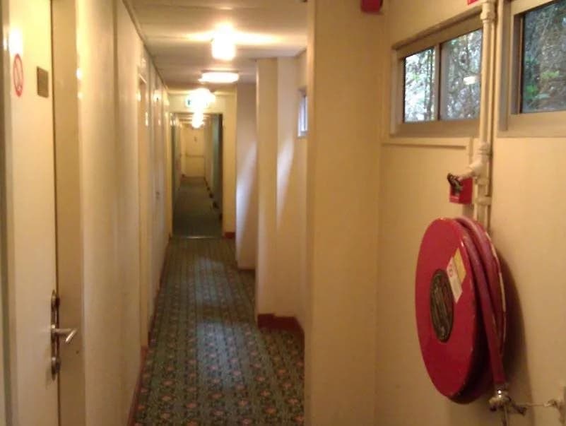 Hostel Bargain Toko - photo 11