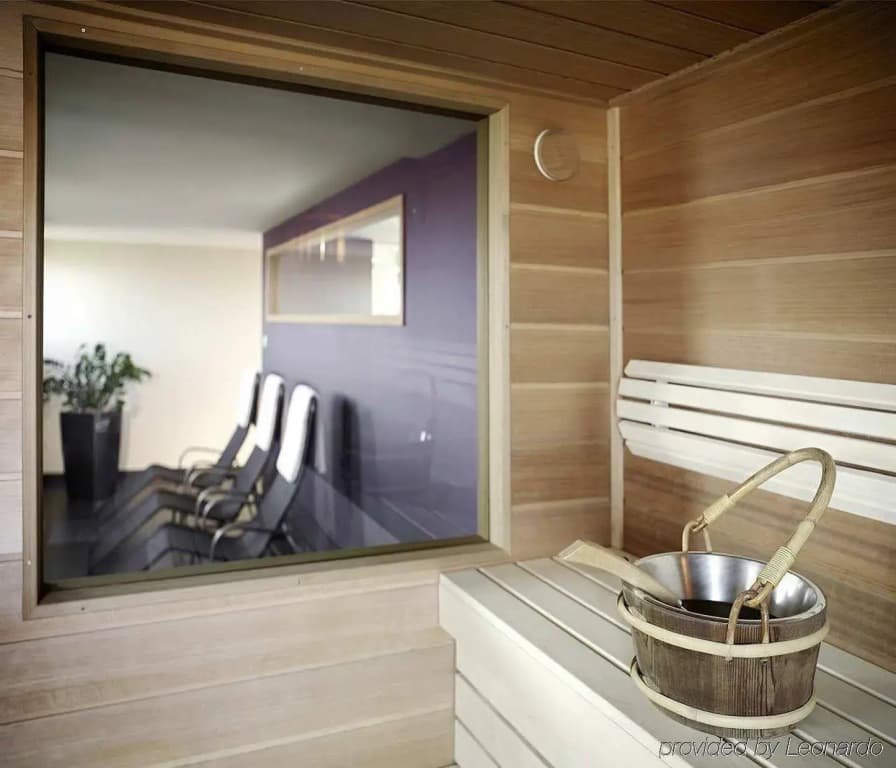 Crowne Plaza Budapest by IHG - photo 24