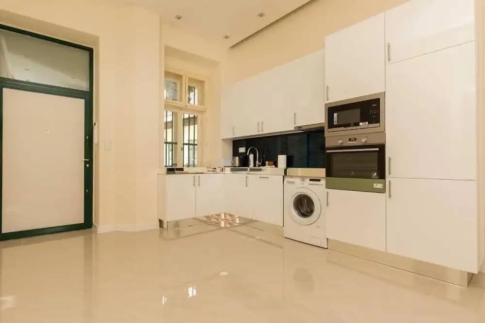 Erzsébet Spa Apartment - photo 18
