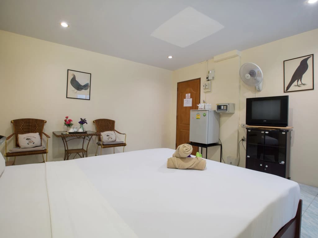 Stefans Guesthouse - photo 4