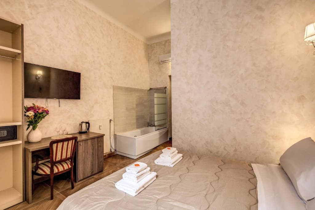 Amici Guesthouse - photo 2