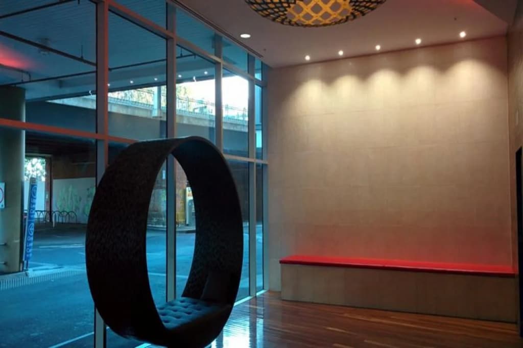 Northbank Place by Apartments of Melbourne - photo 2