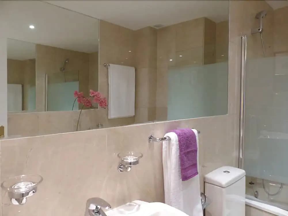 Puerta del Sol Stylish Aparments by Allô Housing - photo 6