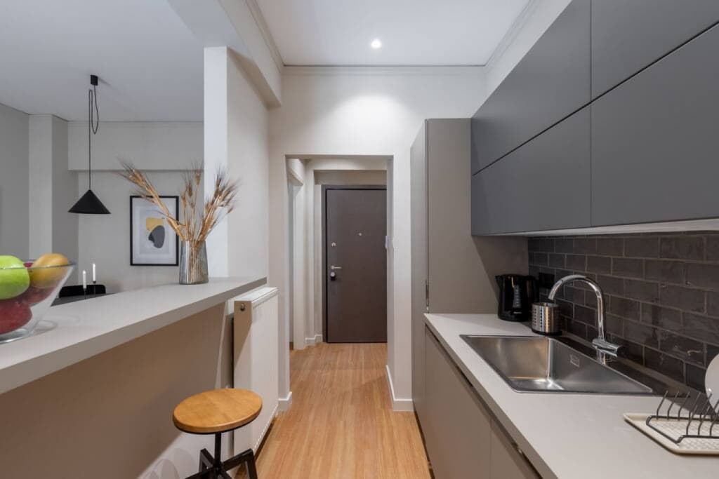 2A · The Beehive Apartment 2A - photo 8