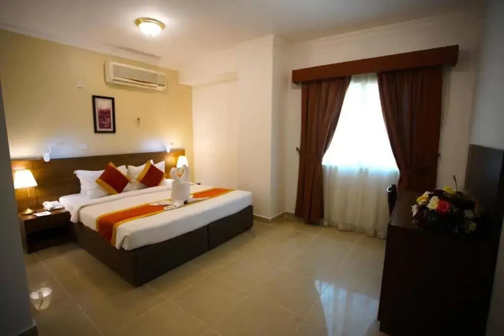 La Villa Inn Hotel Apartments - photo 3