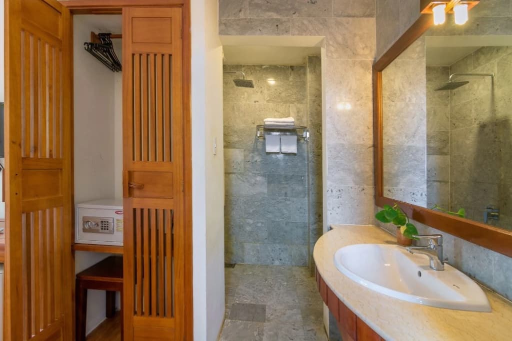 Riverside Oasis Villa - photo 9