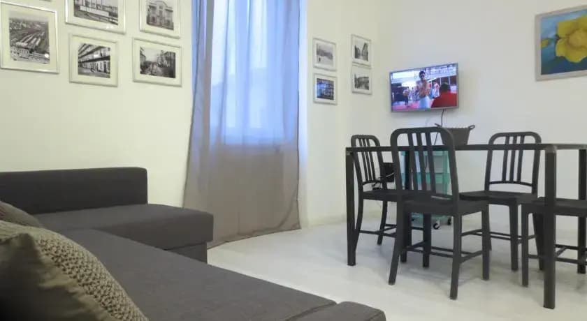 Temporary House - Isola District - photo 9